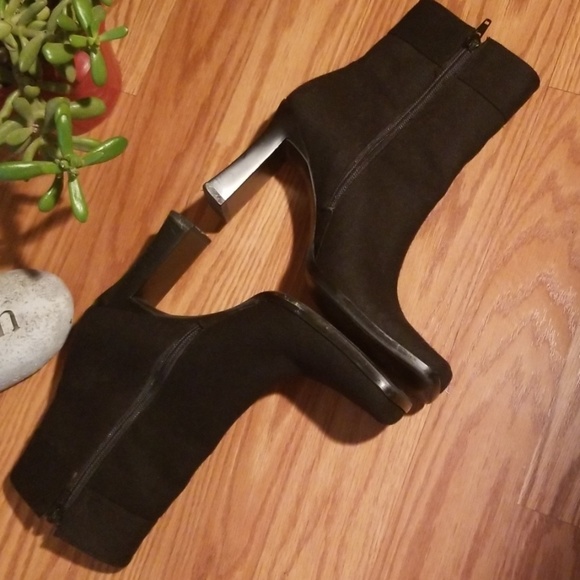 St John's bay booties 7 - Picture 3 of 8